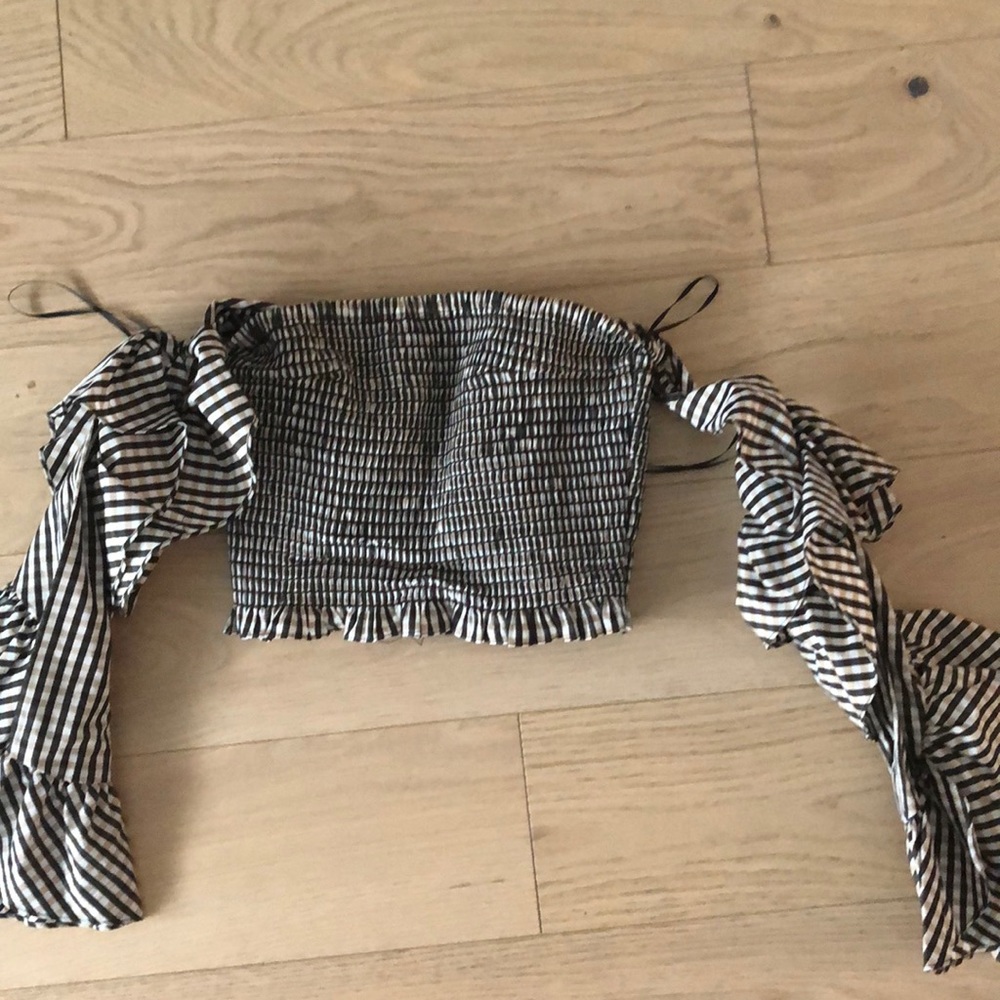 Petersyn off the shoulder top size xs